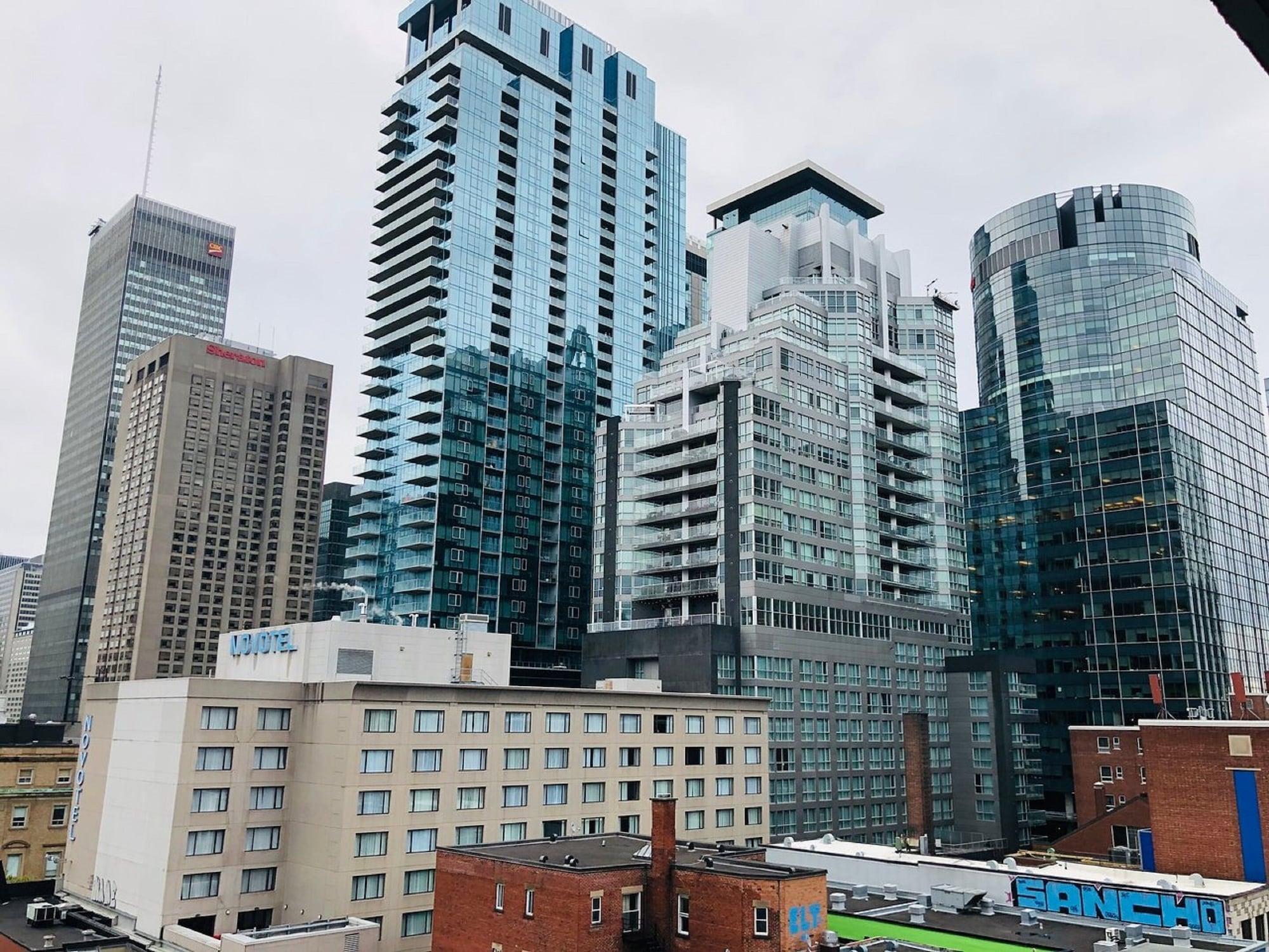 Comfort Downtown 3* Montréal